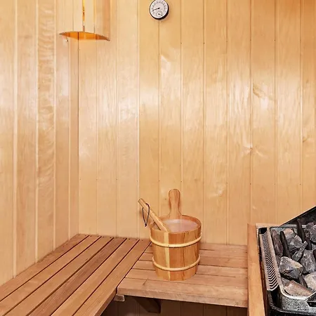 9 Person In H Jslev By Traum Højslev